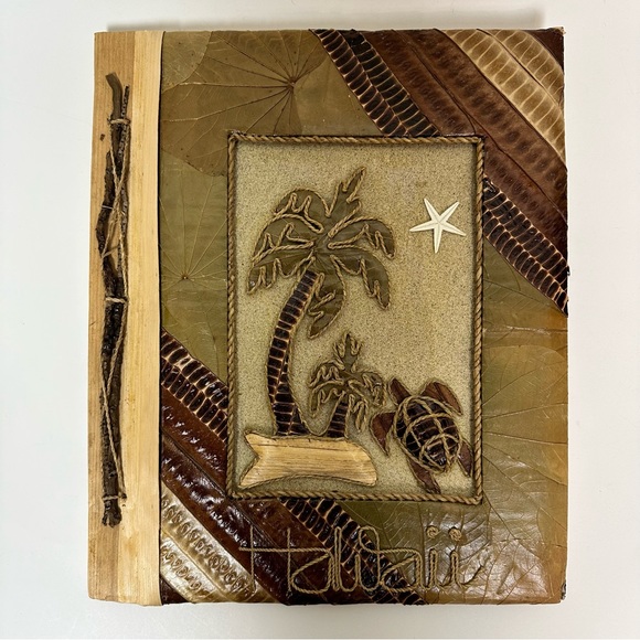 Hawaiian Souvenir Photo Album - Picture 1 of 9